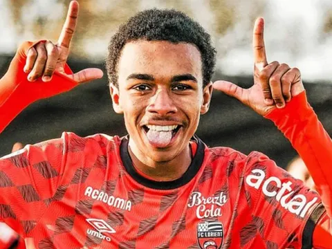 Real Madrid tăm tia Mbappe 2.0