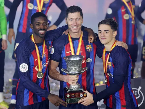 Real Madrid cần Barca chiến thắng