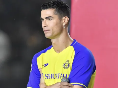 Real Madrid nhiều lần từ chối chiêu mộ Ronaldo