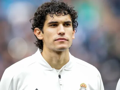 Real Madrid tìm cách loại bỏ cầu thủ thứ 5