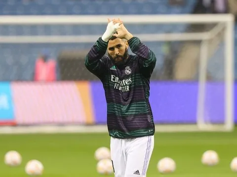 Real mang đến cú hích Karim Benzema