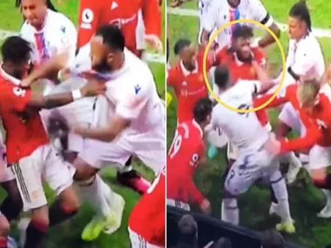 Ten Hag: "Cầu thủ đó còn hành động tệ hơn Casemiro!"