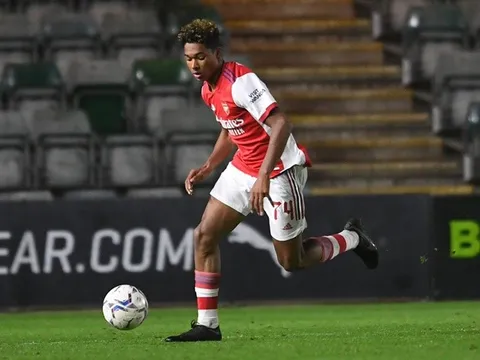 Arteta chữa cháy hàng thủ bằng phương án gây bất ngờ