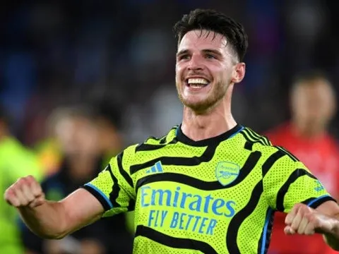 Thắng Palace, Carragher chỉ ra cứu tinh của Arsenal