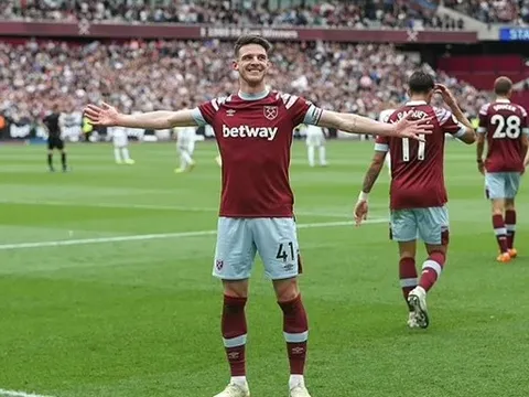 Rice gạch tên gã khổng lồ, Arsenal giương cờ thượng phong