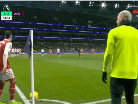 Richarlison phớt lờ thiện chí của Martinelli