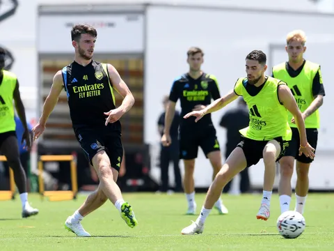 Rio Ferdinand đánh giá khả năng vô địch Premier League của Arsenal