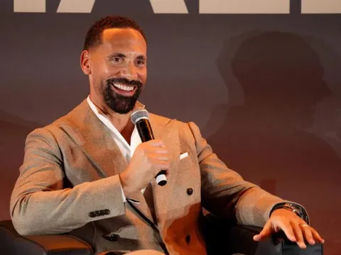 Rio Ferdinand nêu tên cầu thủ Arsenal sẽ đá chính trong đội hình M.U