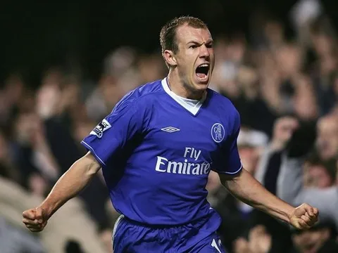 'Tôi suýt tới M.U sau bữa tối với Sir Alex, nhưng Chelsea đã gọi'