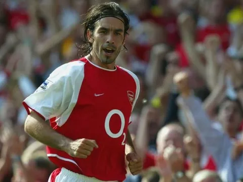 Nhìn đội hình Arsenal, có lẽ Robert Pires đã sai