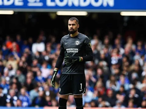 Robert Sanchez chỉ khiến người hâm mộ Chelsea thêm nhớ Kepa