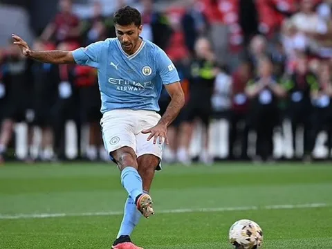 Rodri mang lại lời cảnh báo cho Man City