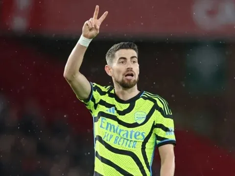 Rời Arsenal, Jorginho hào hứng với gã khổng lồ