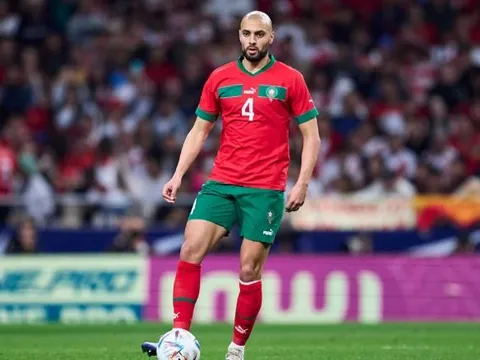 Rời Old Trafford, sao M.U lại hóa chiến thần