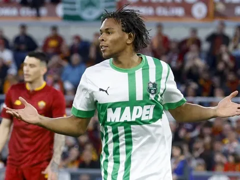 Roma thua đau, Juventus thắng kịch tính