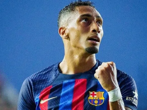 Romano cập nhật tương lai Raphinha