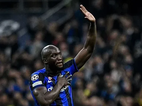 World Cup sắp khởi tranh, Lukaku lại chấn thương