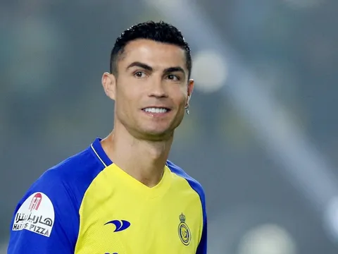 Thái độ của Ronaldo trên sân tập Al-Nassr