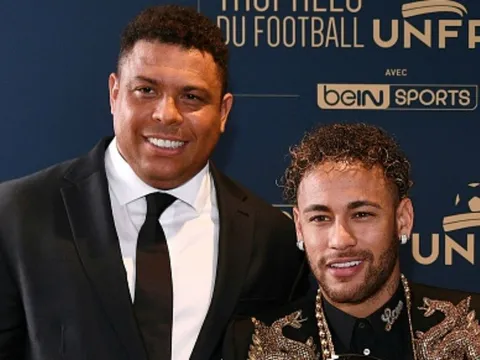 Ronaldo 'béo' muốn Neymar học Messi