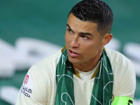 Ronaldo cởi bỏ áp lực