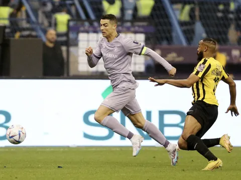 Ronaldo còn cơ hội trở lại châu Âu