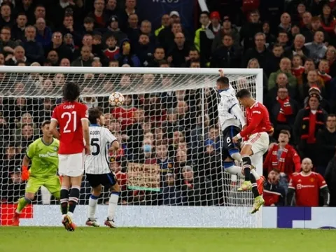 Ronaldo nhắc nhở giới truyền thông lý do trở về Man Utd