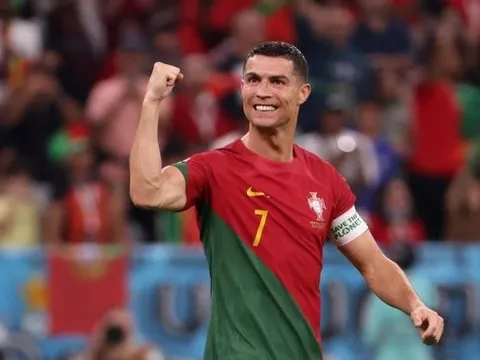 Ronaldo đồng ý mức lương 172.9 triệu bảng/năm
