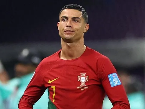 Ronaldo lên tiếng về tin đồn đến Al Nassr