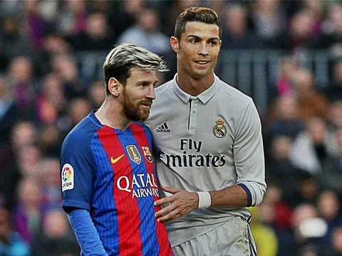 Vincent Kompany: "Tôi thích làm đồng đội Ronaldo hơn là Messi"