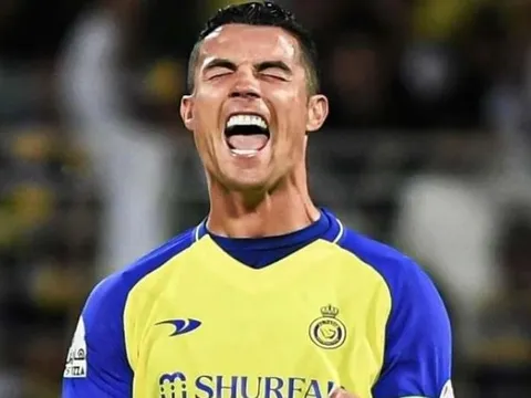 Ronaldo nổi giận trong ngày Al Nassr mất ngôi đầu