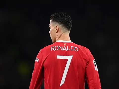 Ronaldo ra đi, ai sẽ là chủ nhân của chiếc áo số 7 tại Man United?