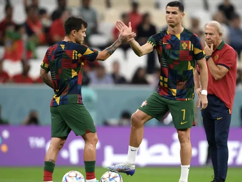 Ronaldo: "Tất cả đều là dối trá"