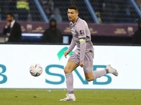 Ronaldo thu về bao nhiêu tiền cho mỗi phút ở Al Nassr
