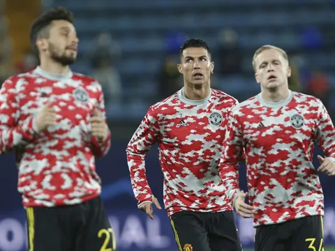 NÓNG! M.U thỏa thuận bán đứt cầu thủ cho Al Nassr