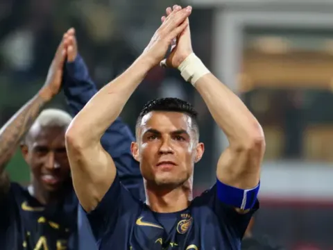 Ronaldo xin lỗi người hâm mộ Trung Quốc