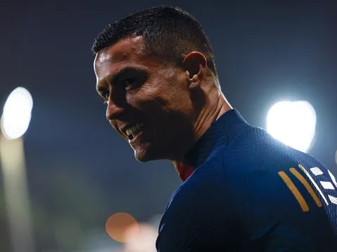 Ronaldo xuất hiện, Bồ Đào Nha hướng đến 2 trận thủ tục