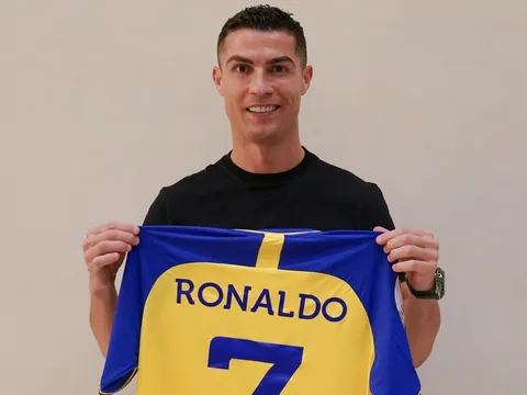 Xác nhận: Ronaldo từ chối một CLB để đến Ả Rập