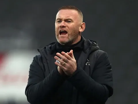 Rooney khuyên Ten Hag dùng phương pháp của Mourinho trước Man City