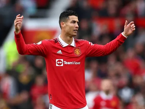 Rooney: Tiếc khi Ronaldo và MU kết thúc theo cách này