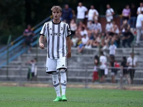 Hy sinh 2 trụ cột, Arsenal mới có được tài năng trẻ nước Ý