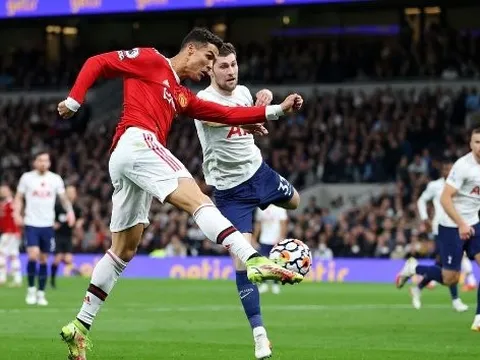 Roy Keane chỉ ra bí quyết thăng hoa đơn giản cho Man Utd