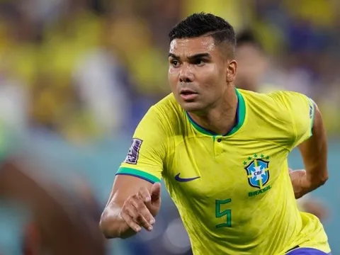 Roy Keane nói thẳng về đẳng cấp của Casemiro