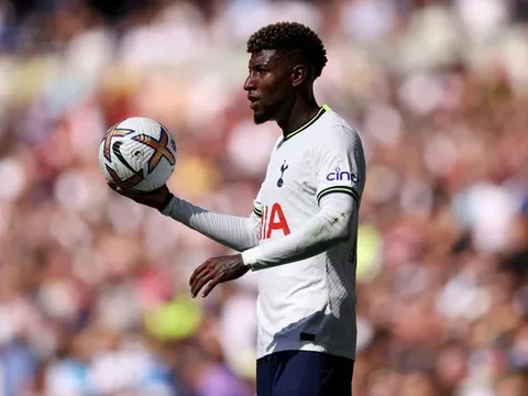 "Cầu thủ tệ nhất từng chơi cho Tottenham"