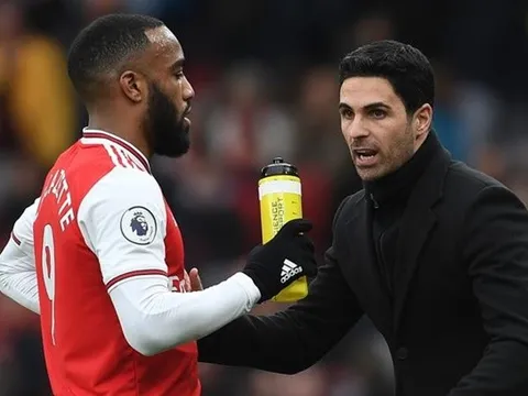 Rũ bùn đứng dậy, sao Arsenal khiến Arteta và Edu phải lo nghĩ
