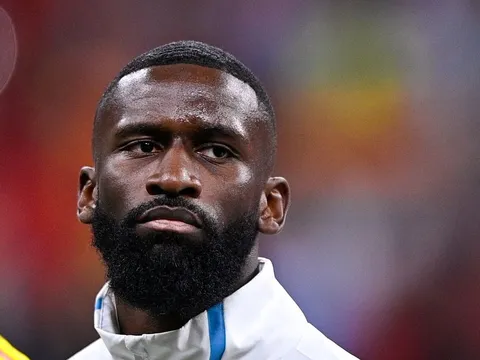 "Trái tim tôi tan nát khi cầu thủ xuất sắc bậc nhất thế giới rời Chelsea"