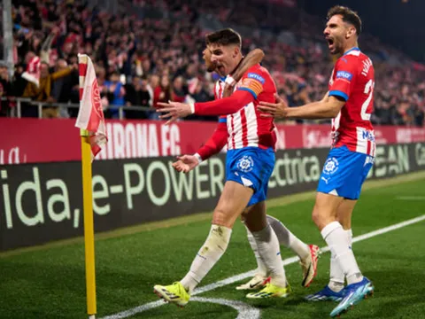 Rượt đuổi điên rồ, Girona phả hơi nóng vào Real