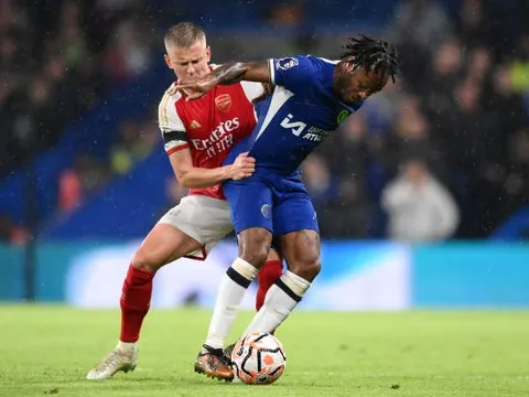 Thất vọng Raheem Sterling