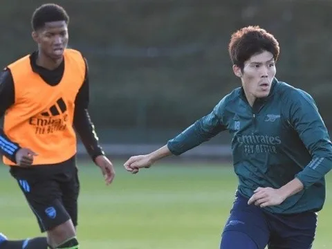 Arsenal trình làng tiền đạo 15 tuổi, ghi 7 bàn/9 trận, trên sân tập