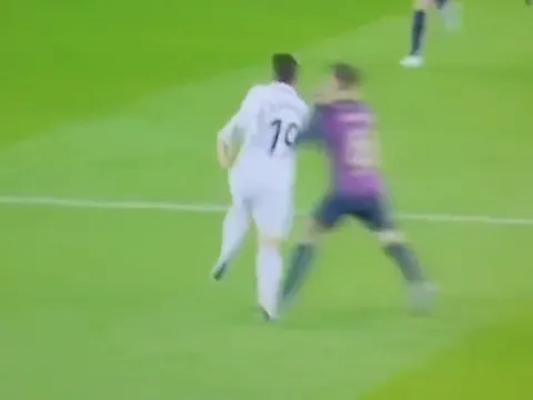 Gavi đánh nguội cầu thủ Real Madrid