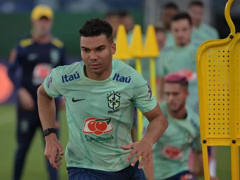 Cú sốc Casemiro ập đến Man Utd